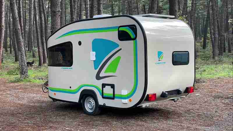 We have a look at these ultra super lightweight, small but super equipped caravans.⏬⏬⏬⛺️🏕🏝
https://www.freedomcaravans.com

🚍Our Motorhome :Burstner 690g🚍
Based on a Fiat Ducato 130
Automatic gearbox.
Twin Beds.
211litre Gaslow LPG.
Heated Grey water tank.
Thule Panoramic Awning.
🔒Vanbitz Strikeback alarm system.
Meta Trac Tracking system.
2 Universal EZ folder 16 Bicycles 🚲 😎
Winter tyres BF Goodrich Ko2 🆕
On magnetto on Steel Wheels 

Recent addition🤩
❄️Totalfreeze portable 12v/24v and mains power compressor fridge freezer❄️
⚡️Total Cool Total Power 500 Lithium Power Pack⚡️
Total cool solar panel 🟠
Transcool air cooler 🔷
Totalcool 100 watt fold out solar charger panel 💥💥🏝

✅Apps

⛽️MyLPG.eu
💚Campercontact
🏕Park4night
🏩Top Platz
📸Instagram @MohotelAdventures

📗Directories 
🚩Camper-stop Europe 
🇪🇸 All the Aires Spain
🇬🇧 Britstops
🇫🇷 France Passion
🇩🇪 Bord Atlas
🏴󠁧󠁢󠁥󠁮󠁧󠁿 Tranquil touring parks
🇬🇧 Best of British touring parks 
🏴󠁧󠁢󠁥󠁮󠁧󠁿🏴󠁧󠁢󠁳, tags: carpento - Youtube